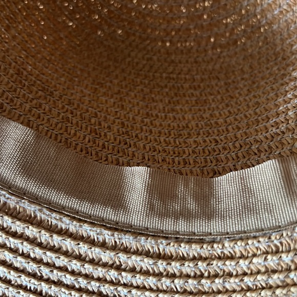 Hat - Picture 5 of 6